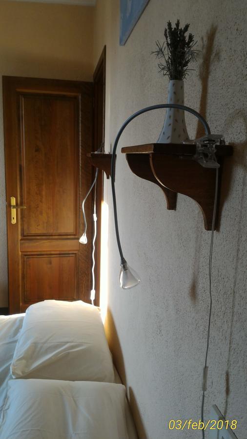 L'Ape In Corte Casa Di Campagna, Via Francigena Stanze E Colazione Vaccarizza Kültér fotó