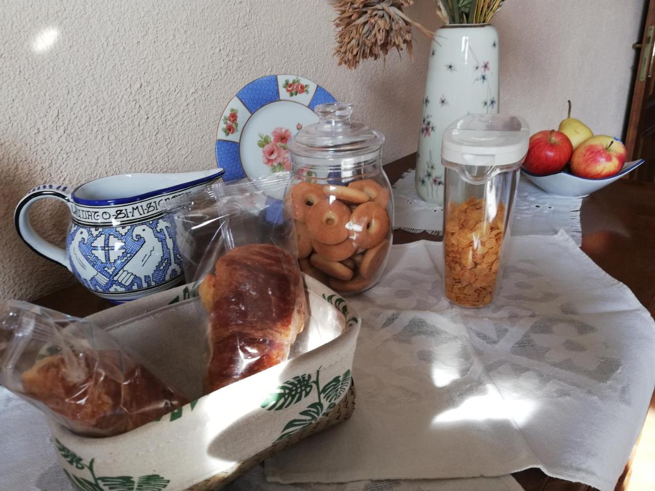 L'Ape In Corte Casa Di Campagna, Via Francigena Stanze E Colazione Vaccarizza Kültér fotó