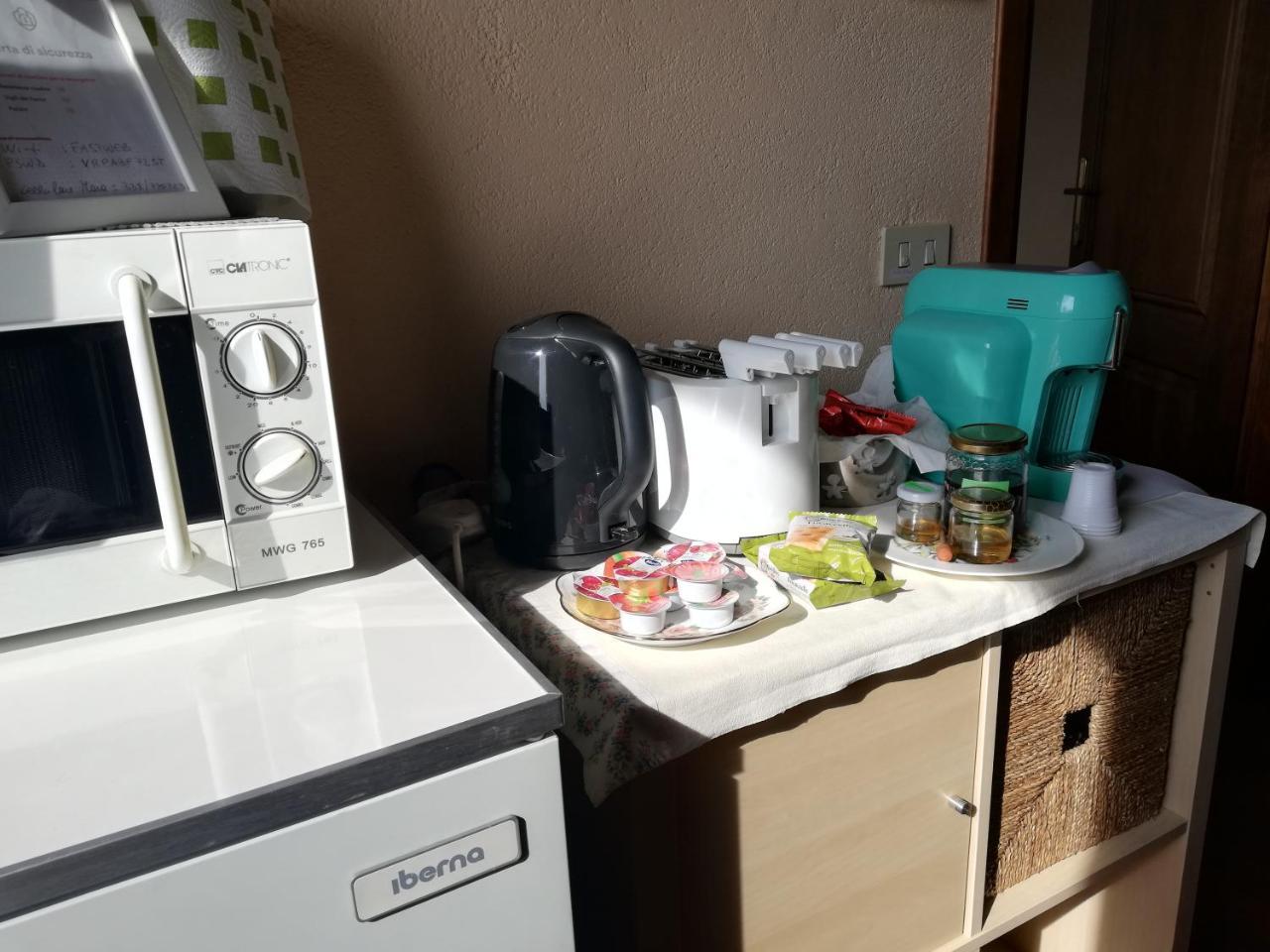 L'Ape In Corte Casa Di Campagna, Via Francigena Stanze E Colazione Vaccarizza Kültér fotó