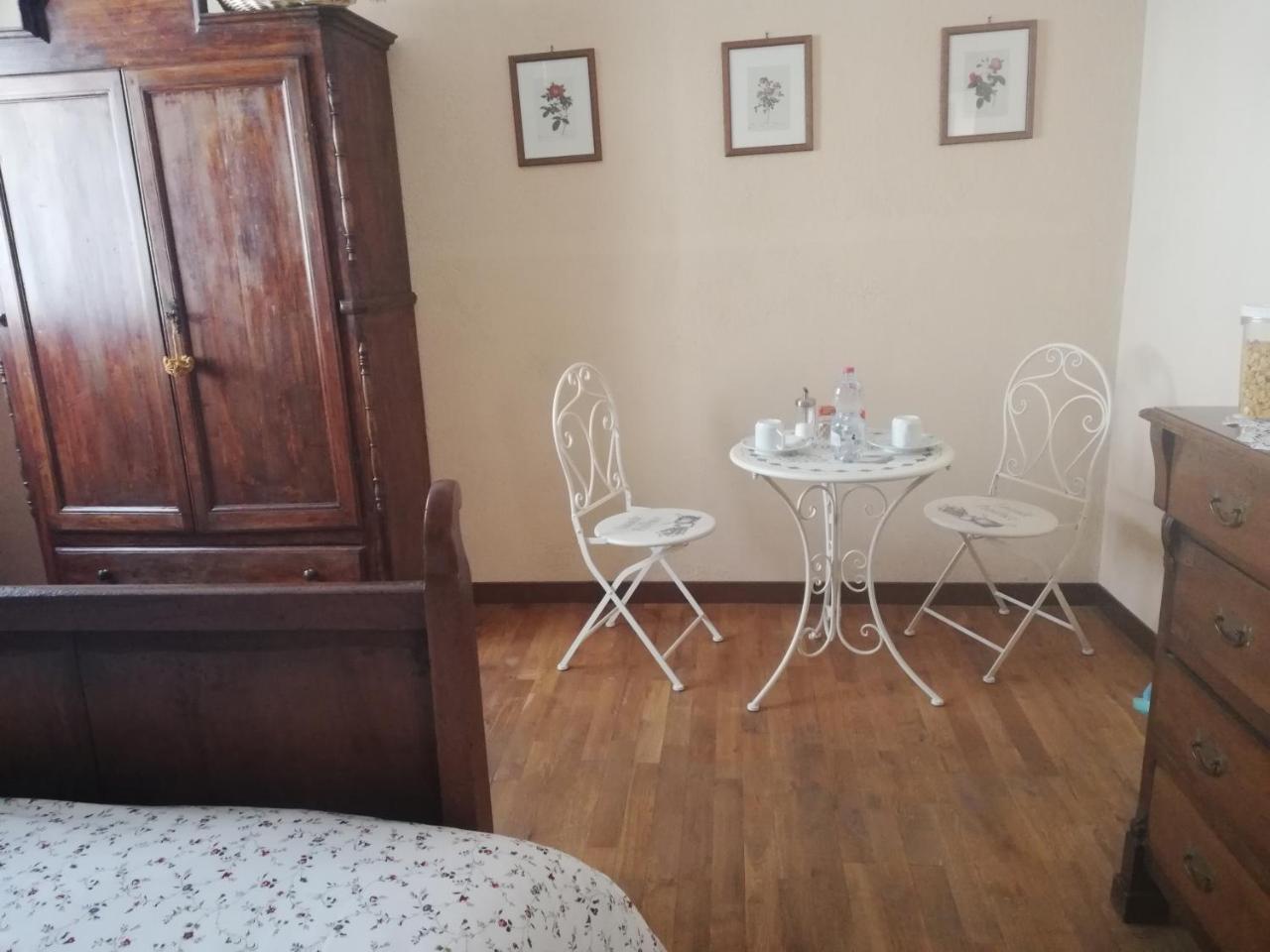 L'Ape In Corte Casa Di Campagna, Via Francigena Stanze E Colazione Vaccarizza Kültér fotó